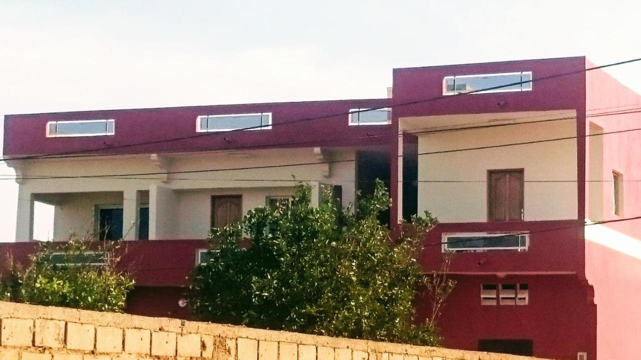 Chez Medzo Et Patou Hotel Popenguine Exterior foto